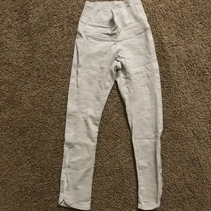 American Eagle 🦅 Aerie Yoga Cutout Crop Leggings